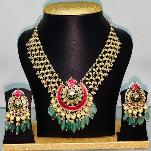 Jadhav Kundan Neckset with Onix Beads